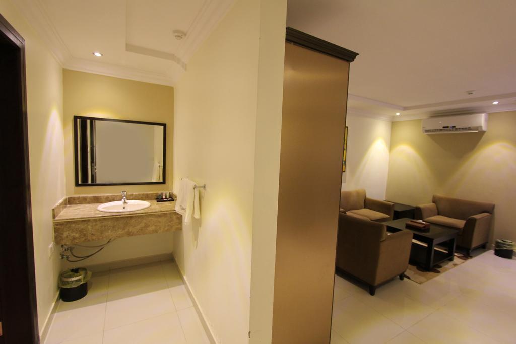 Taleen Alaqiq Hotel Apartments Riade Quarto foto